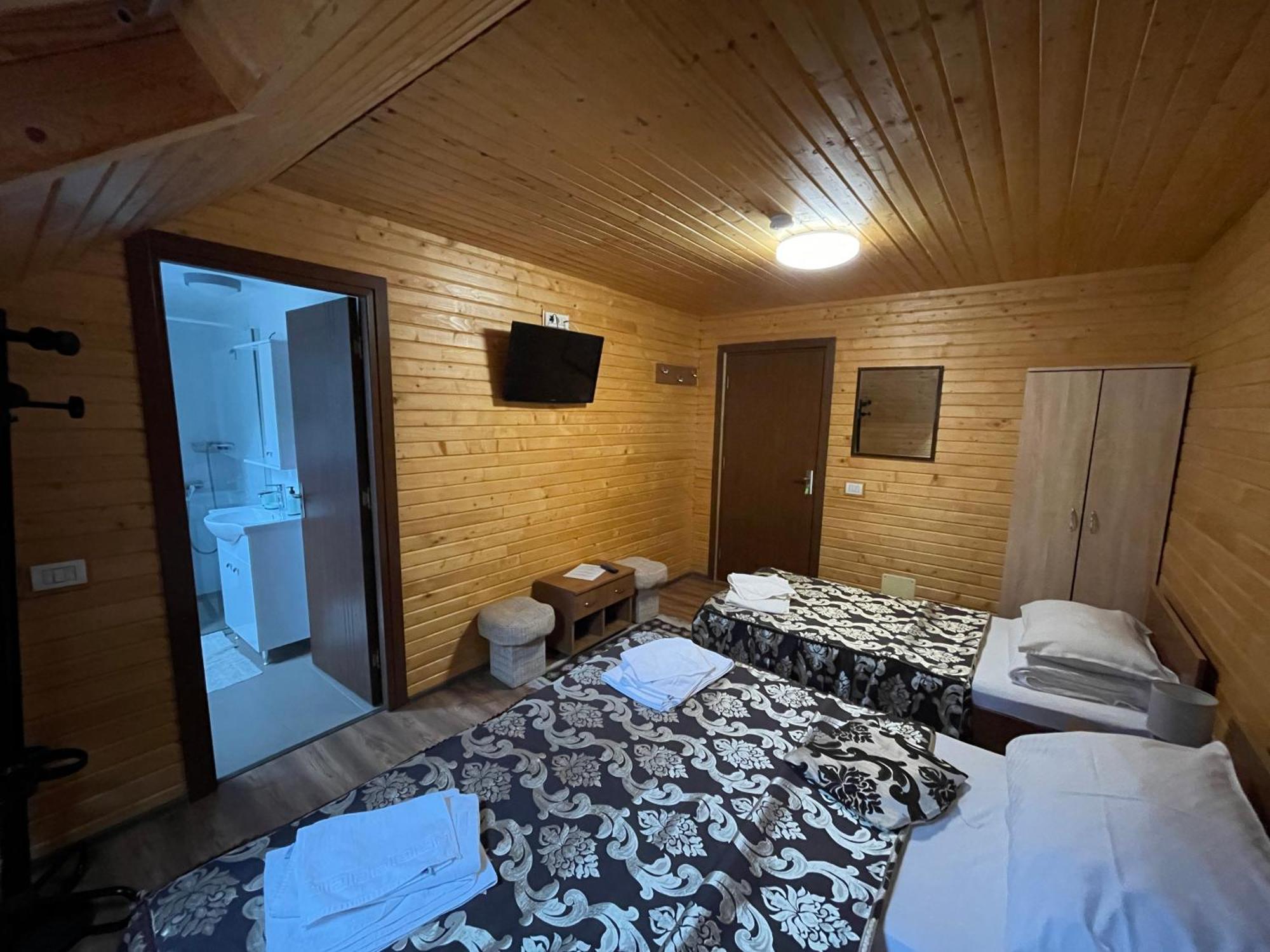 Camping Dragoske Ciofrîngeni 外观 照片